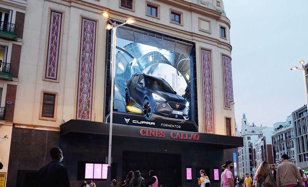 EL NUEVO CUPRA FORMENTOR SE ABRE PASO SOBRE UNA CARRETERA SIN LÍMITES EN CALLAO CITY LIGHTS