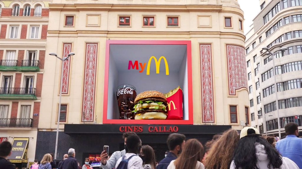 McDonald's turns its app into a valuable treasure with 3D Callao City Lights
