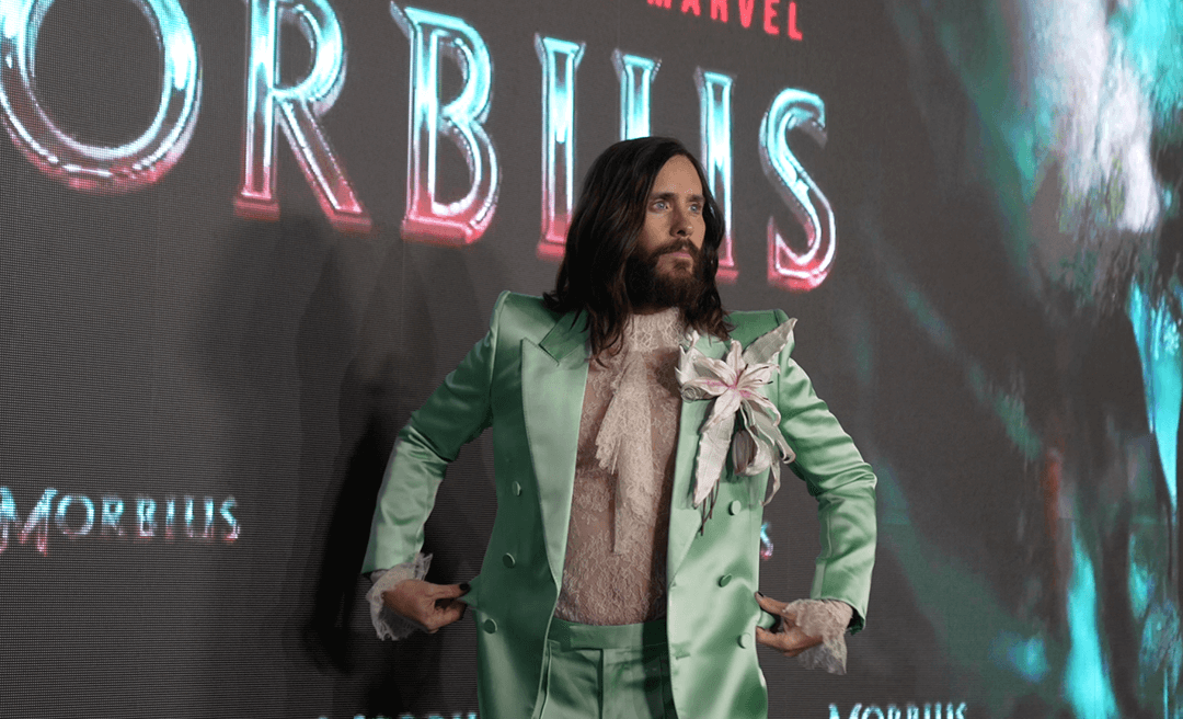 JARED LETO REVOLUTIONIZES CALLAO AT THE PREMIERE OF ‘MORBIUS’.