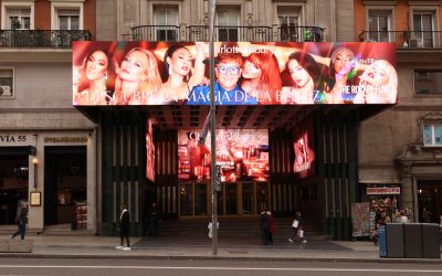 CHARLOTTE TILBURY ESTRENA CAMPAÑA DE NAVIDAD CON ELTON JOHN Y KATE MOSS EN CIRCUITO GRAN VÍA