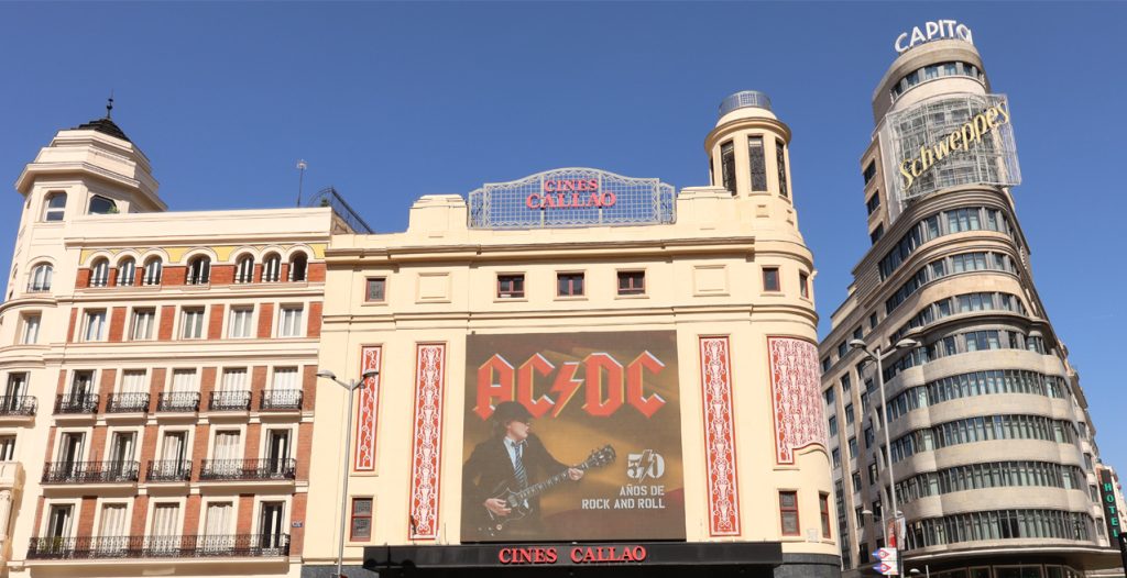 AC/DC LLEGA A CALLAO CITY LIGHTS