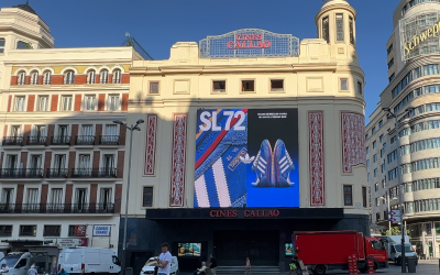 ADIDAS VUELVE A ELEGIR LAS PANTALLAS DE CALLAO PARA LANZAR 3 NUEVOS MODELOS DE LAS ADIDAS SL 72