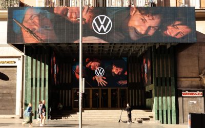 VOLKSWAGEN PAYS TRIBUTE TO GOLF AT CIRCUITO GRAN VÍA