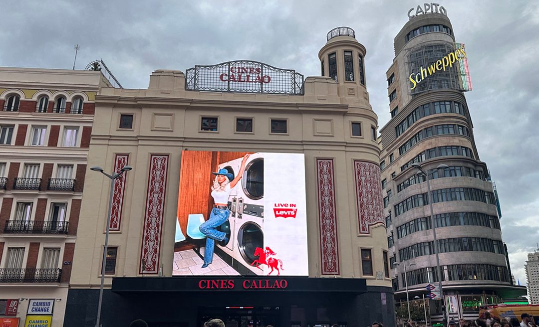 BEYONCÉ PROTAGONIZA LO NUEVO DE LEVI´S EN CALLAO CITY LIGHTS