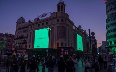 SHOPIFY INVITES YOU TO START A BUSINESS WITH ITS PLATFORM AT CALLAO CITY LIGHTS