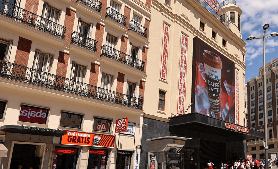 KAIKU INUNDA DE CAFÉ FRÍO LA GRAN VÍA MADRILEÑA