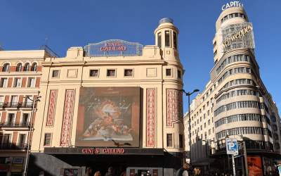 PARADORES FELICITA LA NAVIDAD EN CALLAO CITY LIGHTS