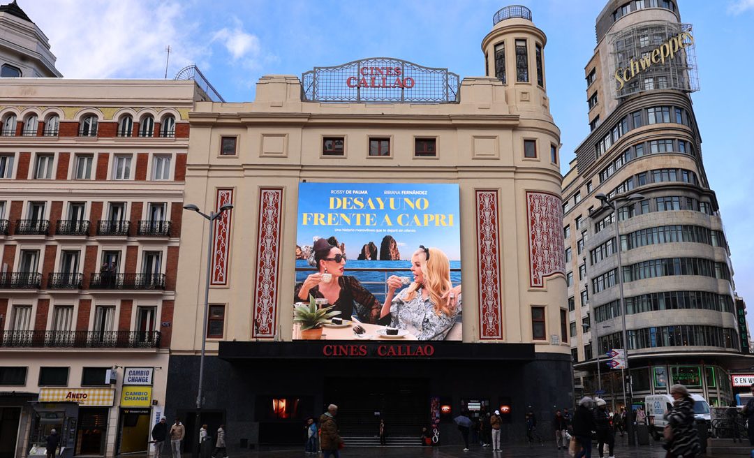 ROSSY DE PALMA Y BIBIANA FERNÁNDEZ PROTAGONIZAN LO NUEVO DE COSTA CRUCEROS, EN CALLAO CITY LIGHTS