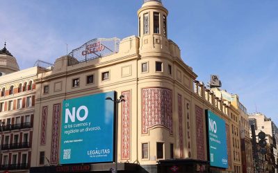 LEGÁLITAS BRINGS HUMOUR TO VALENTINE’S DAY AT CALLAO CITY LIGTHS