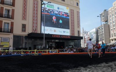 CALLAO CITY LIGHTS BROADCASTS LIVE THE FIRST OFFICIAL CANARIAN WRESTLING MATCH HELD ON THE PENINSULA