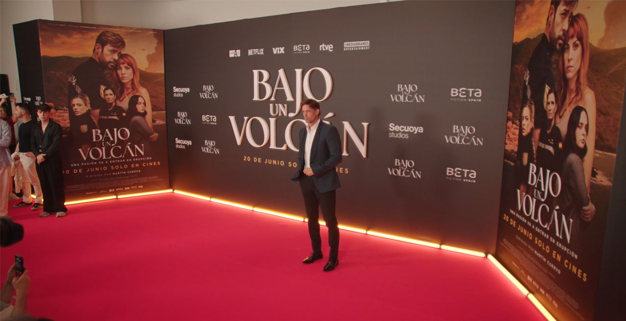 WILLIAM LEVY REVOLUCIONA CALLAO EN LA PREMIER DE ‘BAJO UN VOLCÁN’
