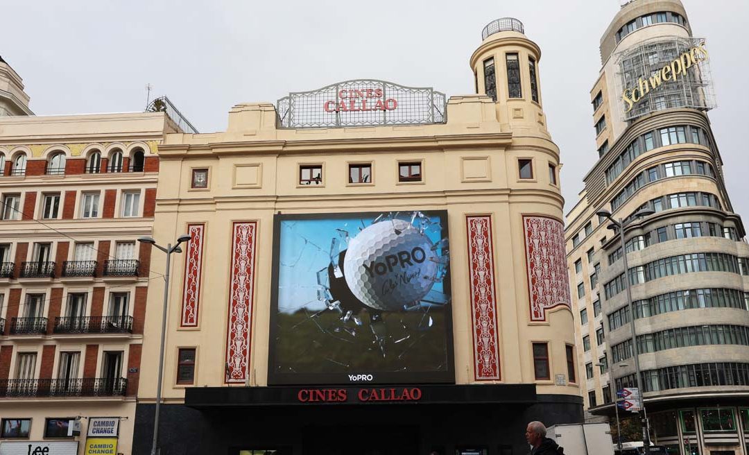 ALCARAZ PROTAGONIZA LA CAMPAÑA 3D DE DANONE PARA YOPRO, EN CALLAO CITY LIGHTS