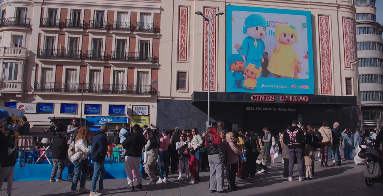 POCOYÓ Y BEA CONQUISTARON CALLAO CON UNA ACCIÓN FAMILIAR PARA CELEBRAR SU REGRESO A CLAN TV