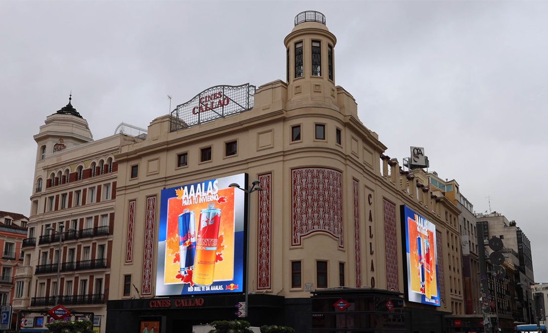 REDBULL PRESENTA SU NUEVO SABOR EN CALLAO CITY LIGHTS