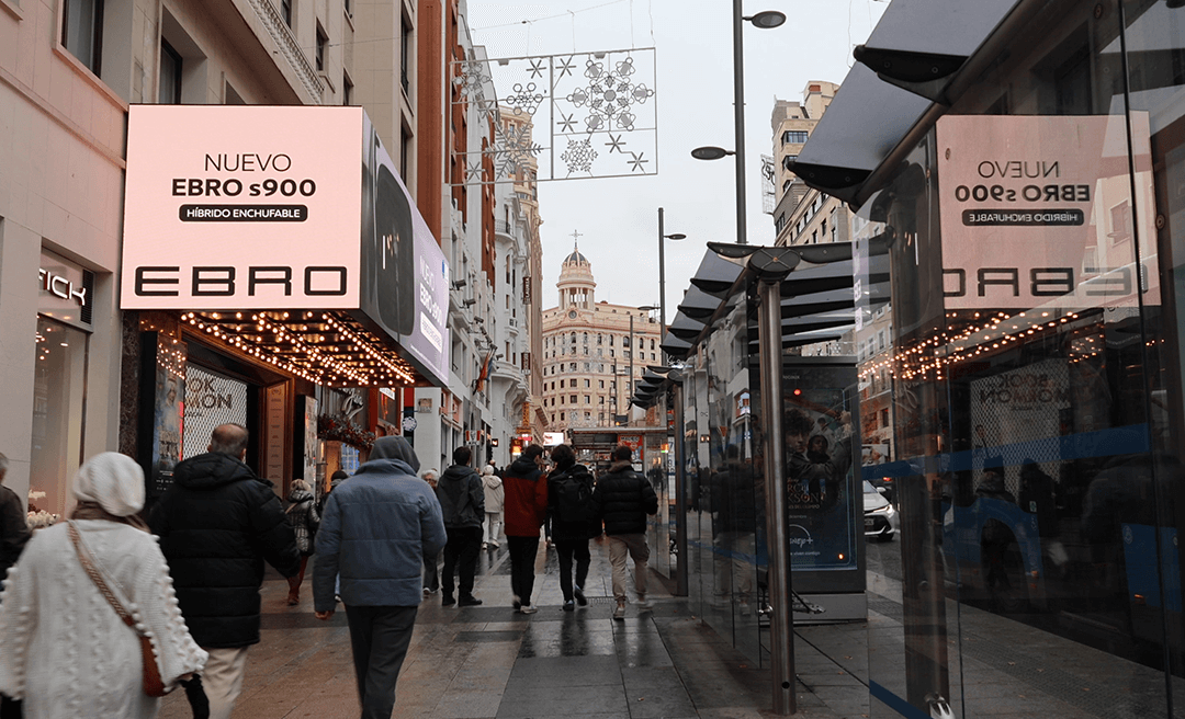 EBRO “CAUSES ENVY” WITH ITS NEW MODEL, ON THE GRAN VÍA CIRCUIT