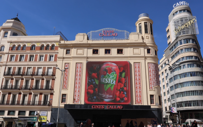 NESTEA BRINGS A FLOOD OF BERRIES TO PLAZA DEL CALLAO