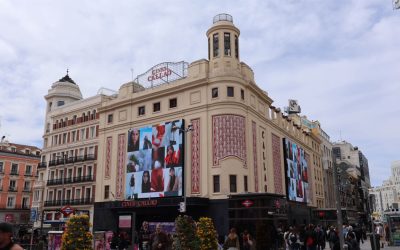 CALLAO CITY LIGHTS, ESCAPARATE DE LAS PROPUESTAS DE PRIMAVERA DE H&M