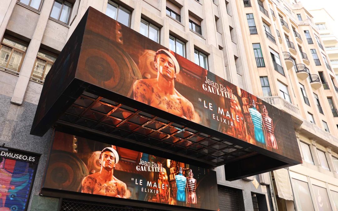 PUIG Y JEAN PAUL GAULTIER LLENAN DE FRESCURA LAS PANTALLAS DE CIRCUITO GRAN VÍA