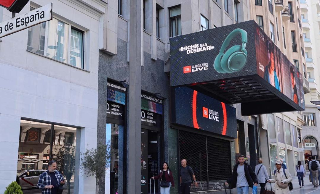 JBL PRESENTA SUS NUEVOS AURICULARES LIVE EN CIRCUITO GRAN VÍA