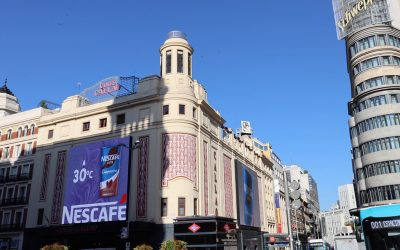 NESCAFÉ LATTE CAPPUCCINO TIRA DE INGENIO, EN CALLAO CITY LIGHTS