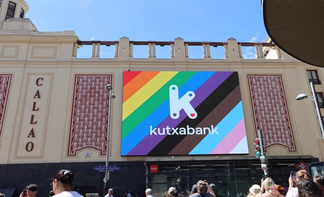 EL ORGULLO TAMBIÉN SE CELEBRA EN LAS PANTALLAS DE CALLAO CITY LIGHTS
