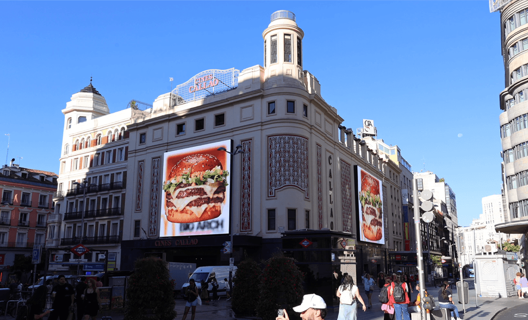 MCDONALD’S PRESENTA SU NUEVA BIG ARCH CON UN 3D EN CALLAO CITY LIGHTS